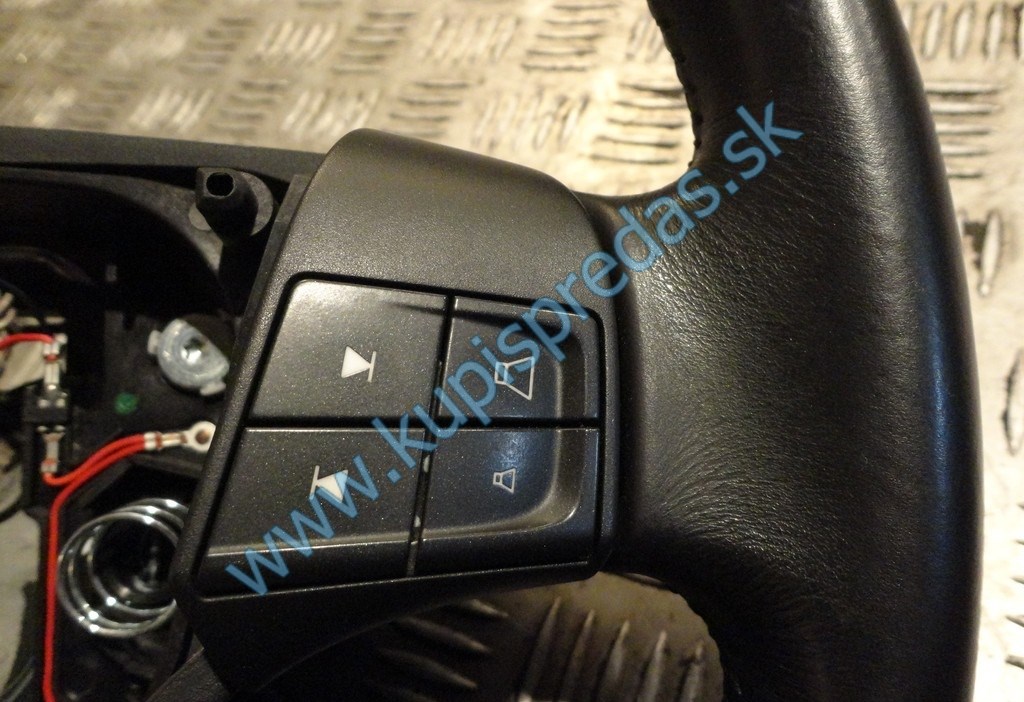 Volant VOLVO V70  